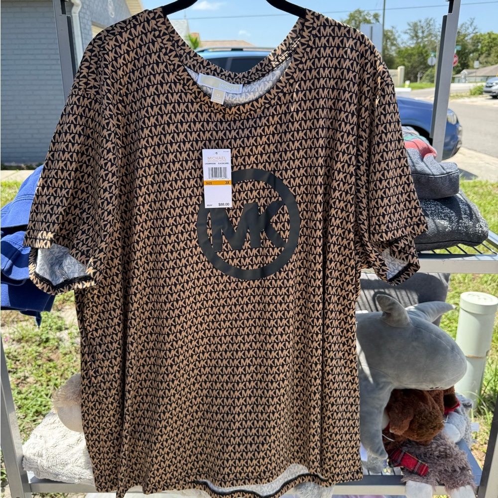 Michael Kors Black and Tan Logo T-Shirt